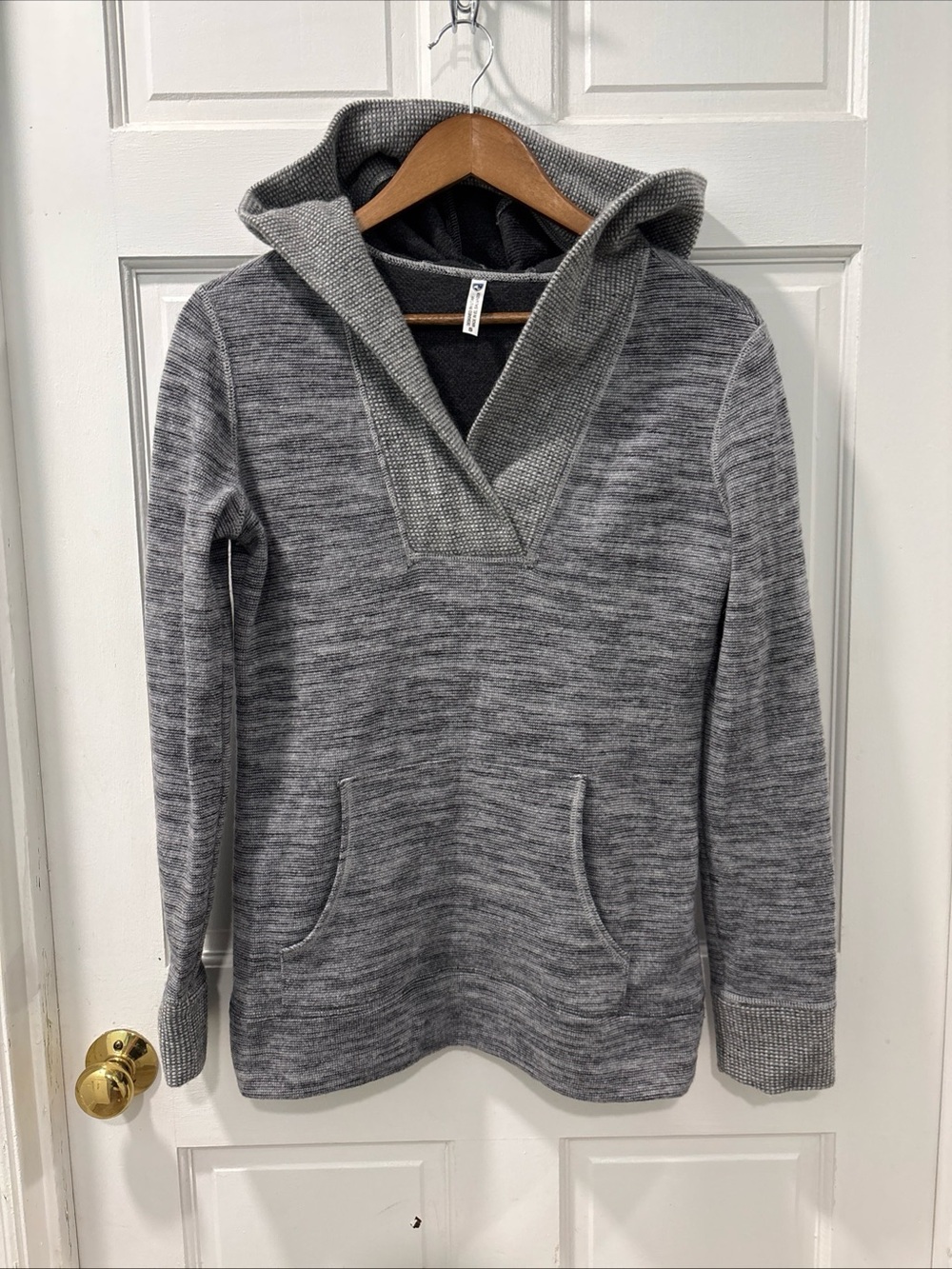 Kuhl Women’s Isla Hoody Size Small Gray Wool Blend Gorpcore Outdoor Hiking EUC